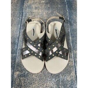 Joyfolie Girls Size 13 Gray Sandals With Gold Studs! Flats!